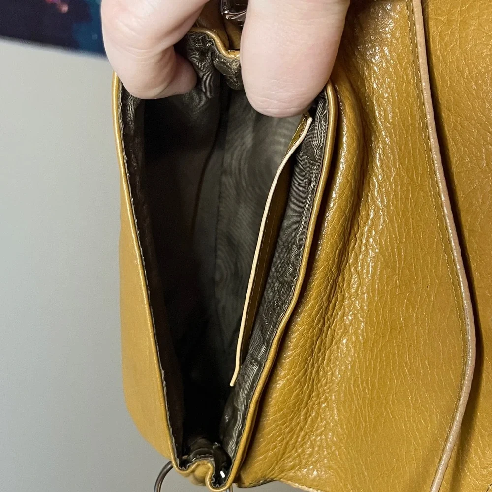 Chloé Tan Leather Shoulder/Crossbody Bag - Picture 9 of 12